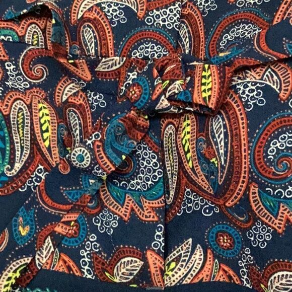 LOFT Blue Multicolor Paisley Belted Shorts Size 10 - Picture 9 of 9